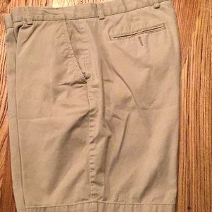 Men’s khaki shorts 38 waist 9 in inseam